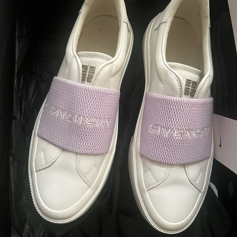 Givenchy Sneakers